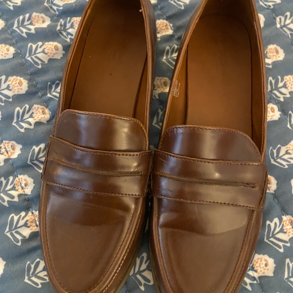 Universal Thread Loafers